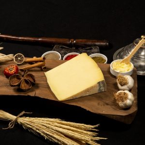 ESKİ KAŞAR PEYNİRİ 1 KG